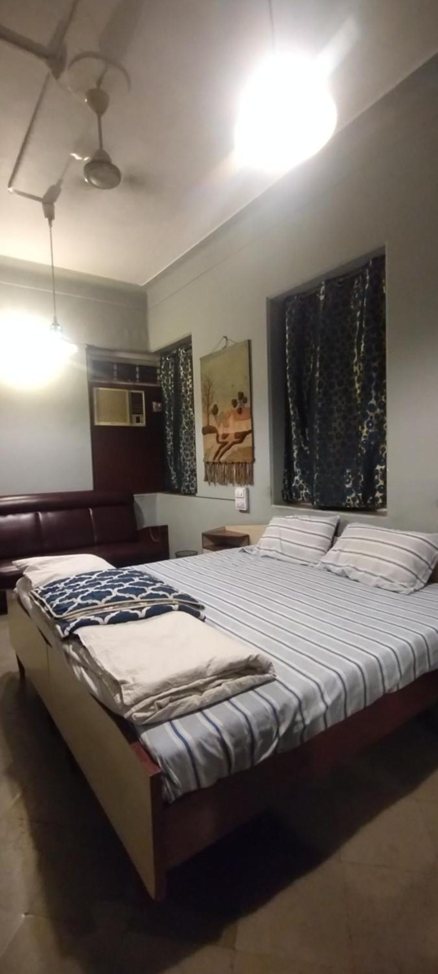 Madhav Bhavan Apartment