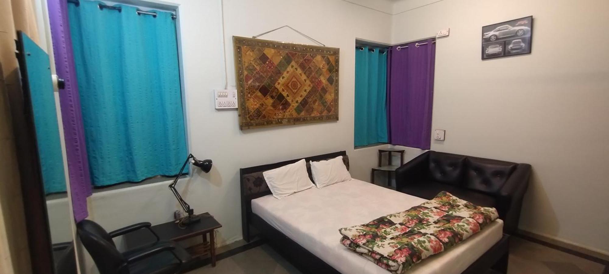 Madhav Bhavan Apartment *